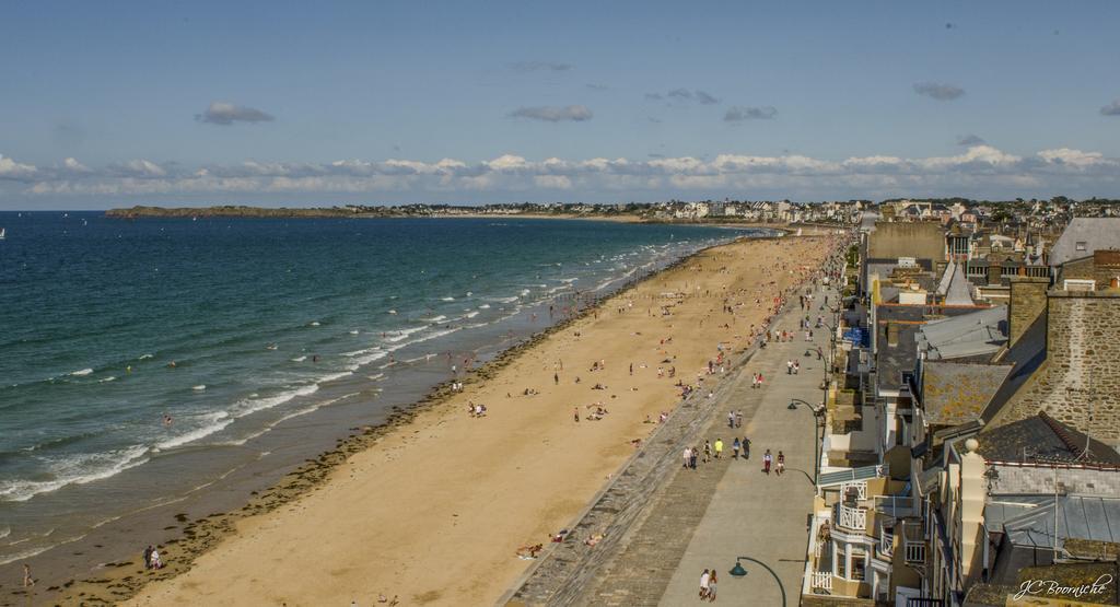 Ambassadeurs Logis Hotel Saint-Malo Exterior foto